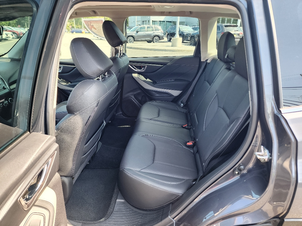 2023 Subaru Forester Limited photo 25