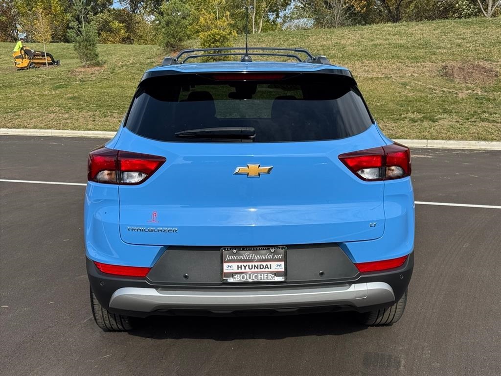 2024 Chevrolet Trailblazer LT photo 4
