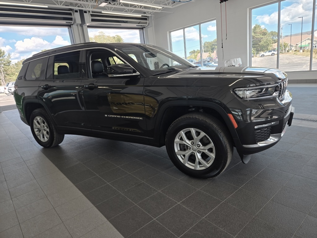 2023 Jeep Grand Cherokee Limited photo 5