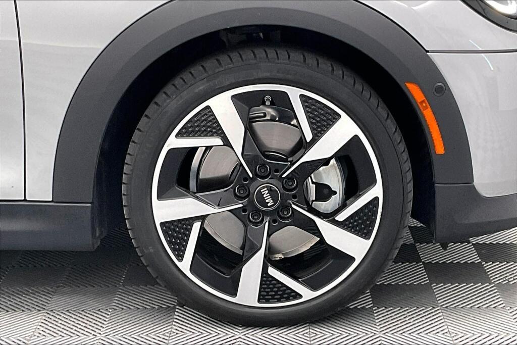 2025 Mini Cooper 2 Door Hardtop S photo 5