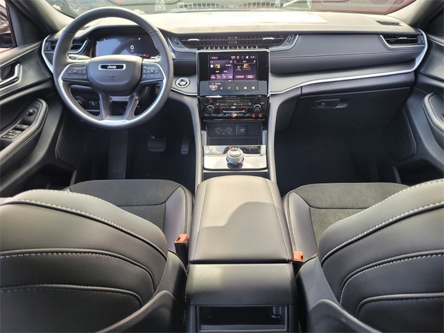 2025 Jeep Grand Cherokee Altitude X photo 10