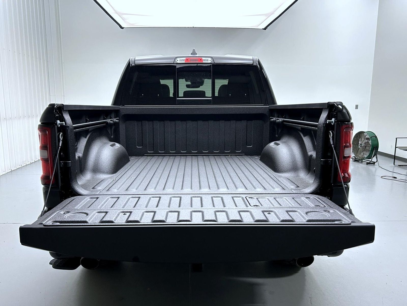 2026 Ram 1500 Rebel photo 9