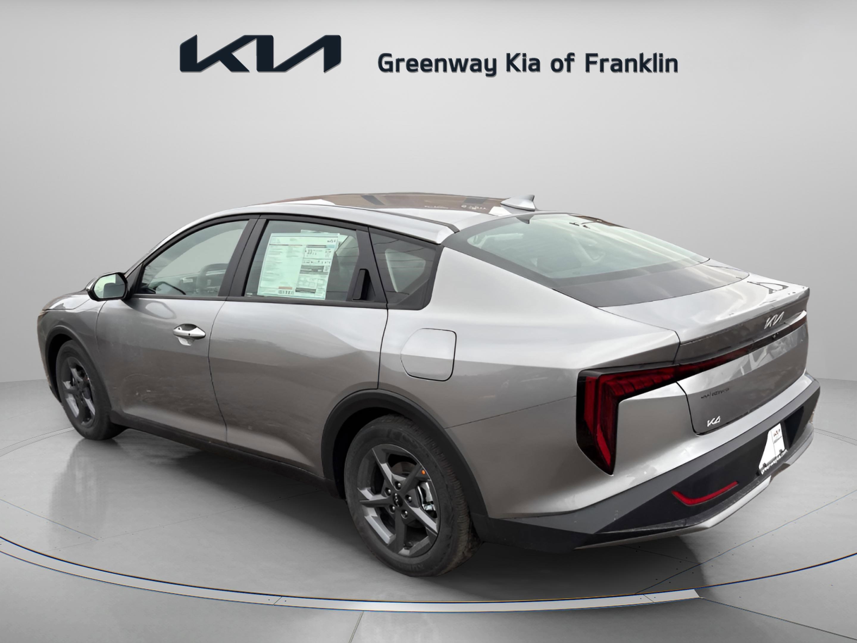 2025 Kia K4 LXS photo 4