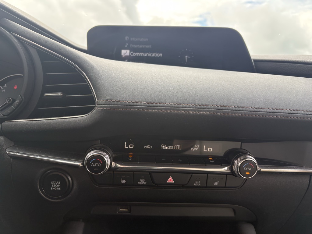 2020 Mazda Mazda3 Preferred photo 4