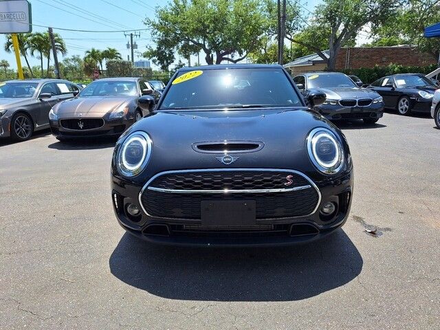 2022 Mini Clubman Base S ALL4 photo 2
