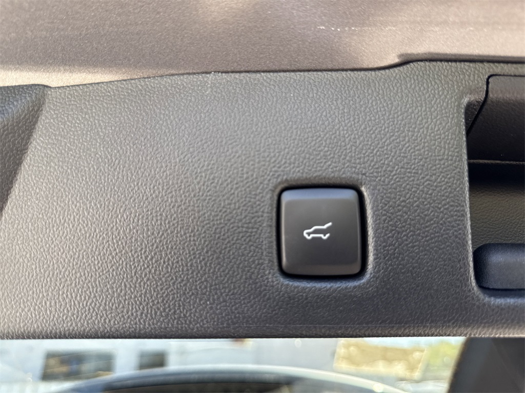 2024 Ford Escape Plug-In Hybrid photo 31