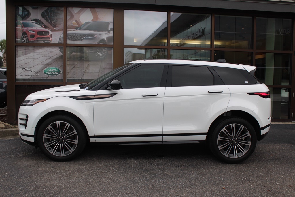 2025 Land Rover Range Rover Evoque Dynamic SE photo 2