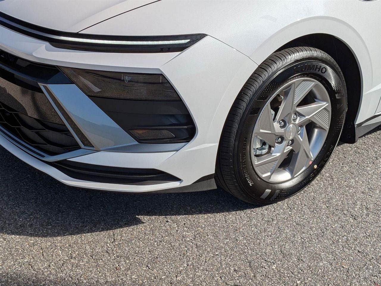 2025 Hyundai Sonata SE photo 9