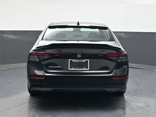 2023 Honda Accord LX photo 4