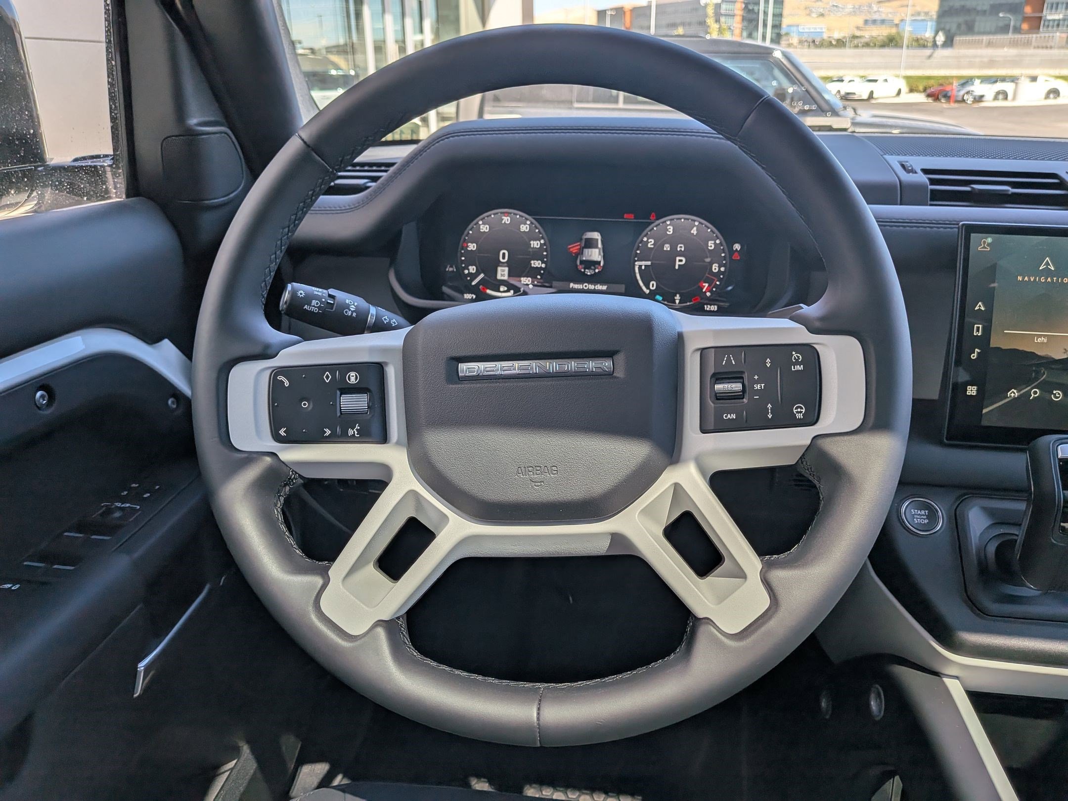 2025 Land Rover Defender 110 X-Dynamic SE photo 14
