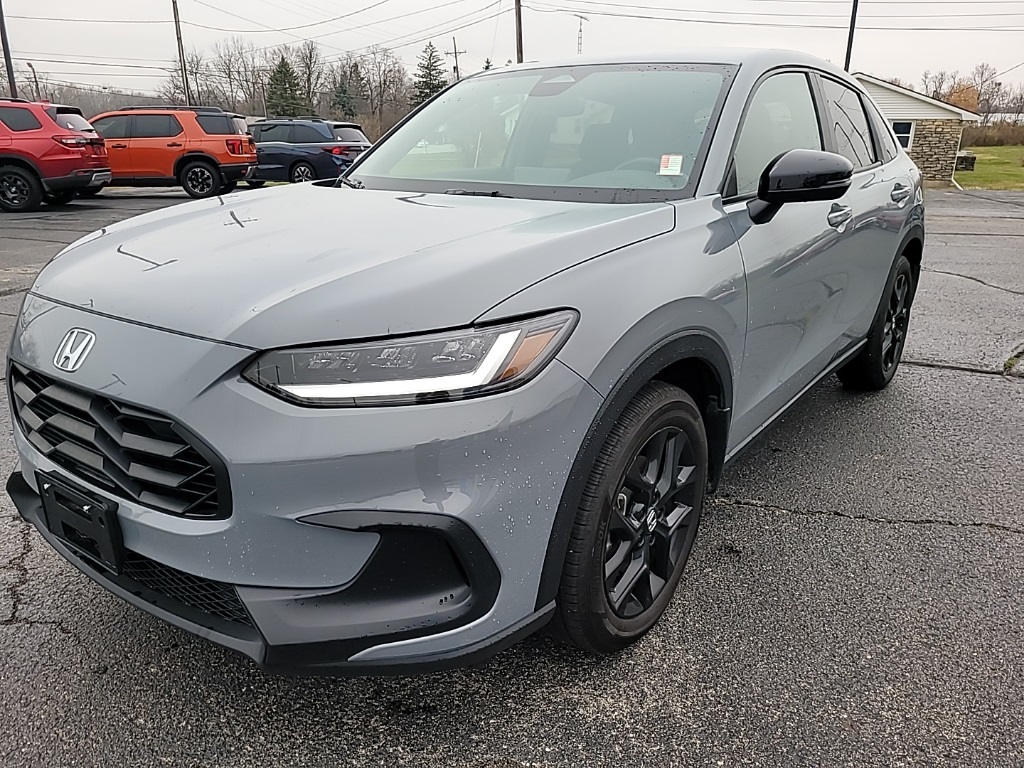 2025 Honda HR-V Sport photo 2