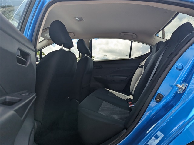 2023 Nissan Versa 1.6 S photo 7