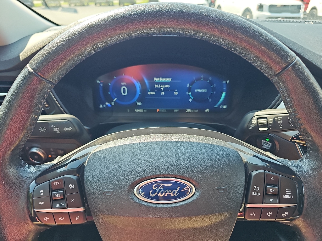 2021 Ford Escape Titanium photo 11