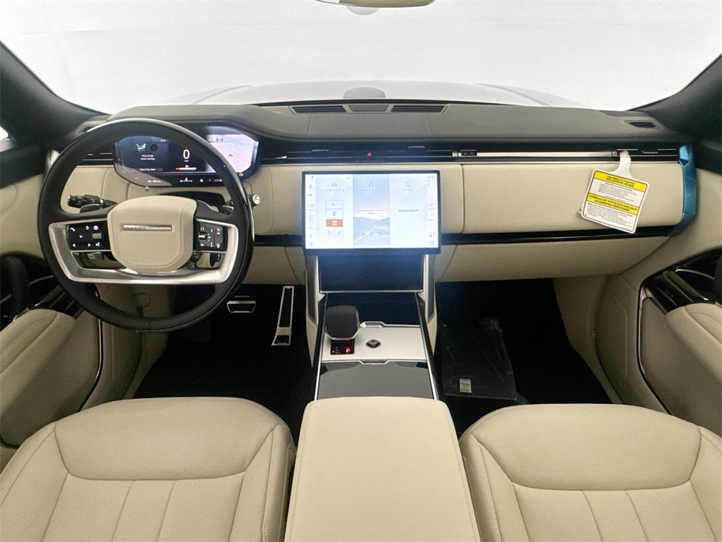 2025 Land Rover Range Rover SE photo 19