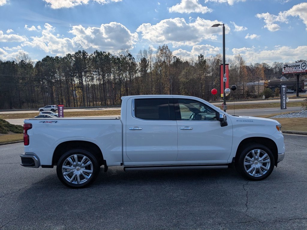 2024 Chevrolet Silverado 1500 LTZ photo 4
