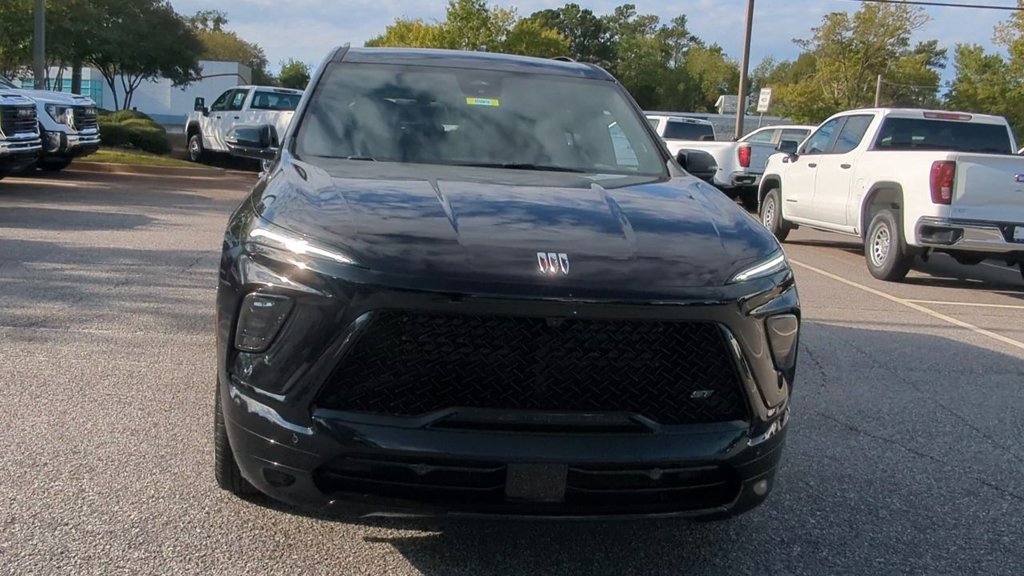 2025 Buick Enclave Sport Touring photo 3