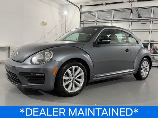 2017 Volkswagen Beetle 1.8T Classic photo 7