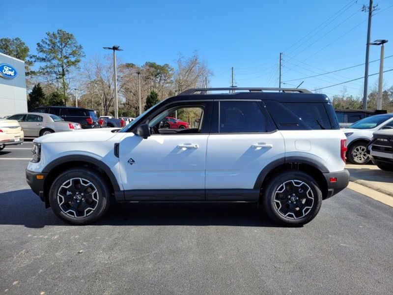 2025 Ford Bronco Sport Outer Banks photo 4