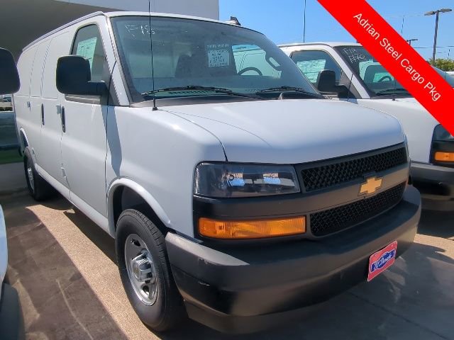2025 Chevrolet Express Cargo Work Van's photo