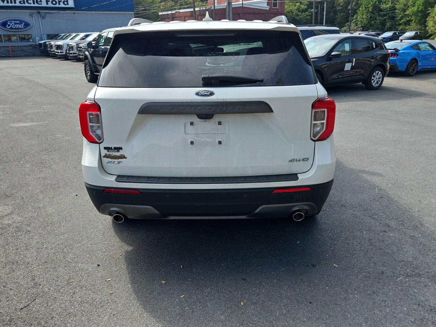 2022 Ford Explorer XLT photo 5