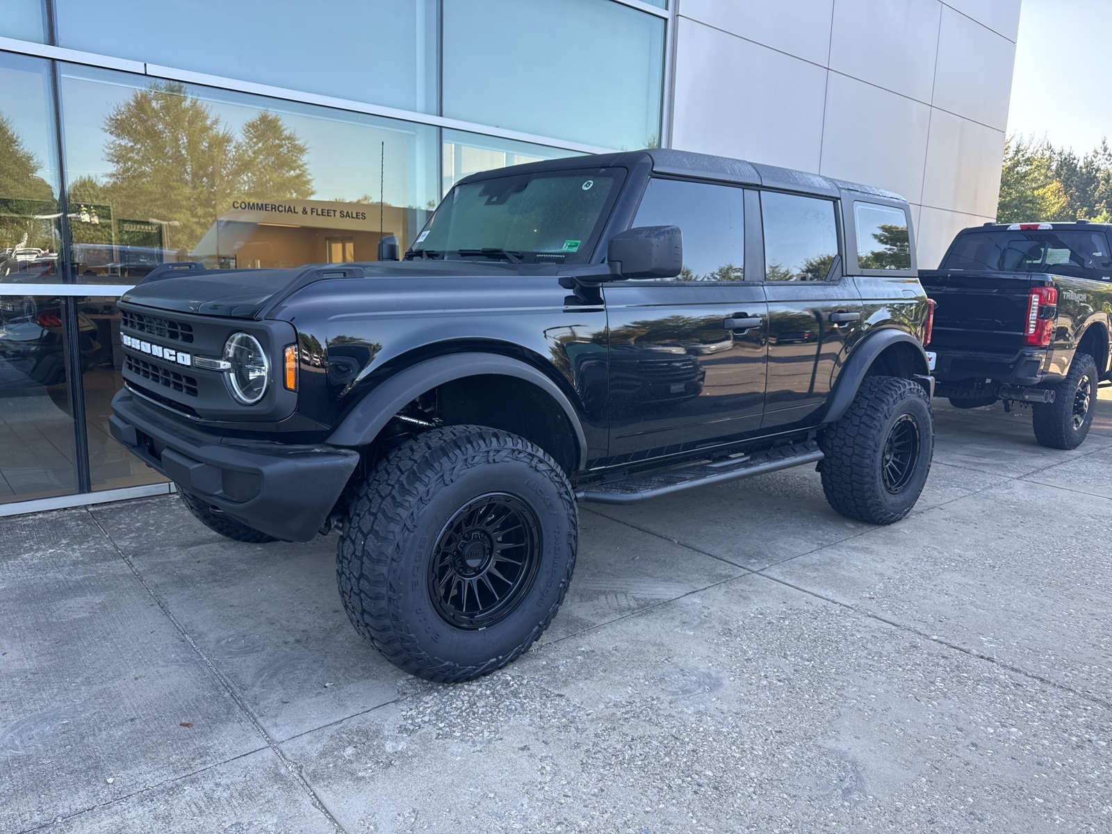 2025 Ford Bronco 4-Door Base's photo