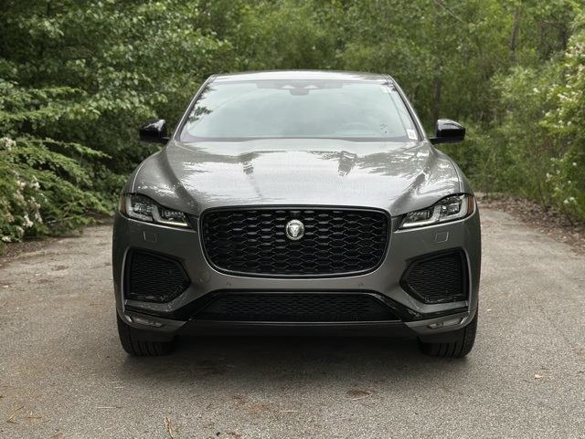 2026 Jaguar F-PACE P250 R-Dynamic S photo 2