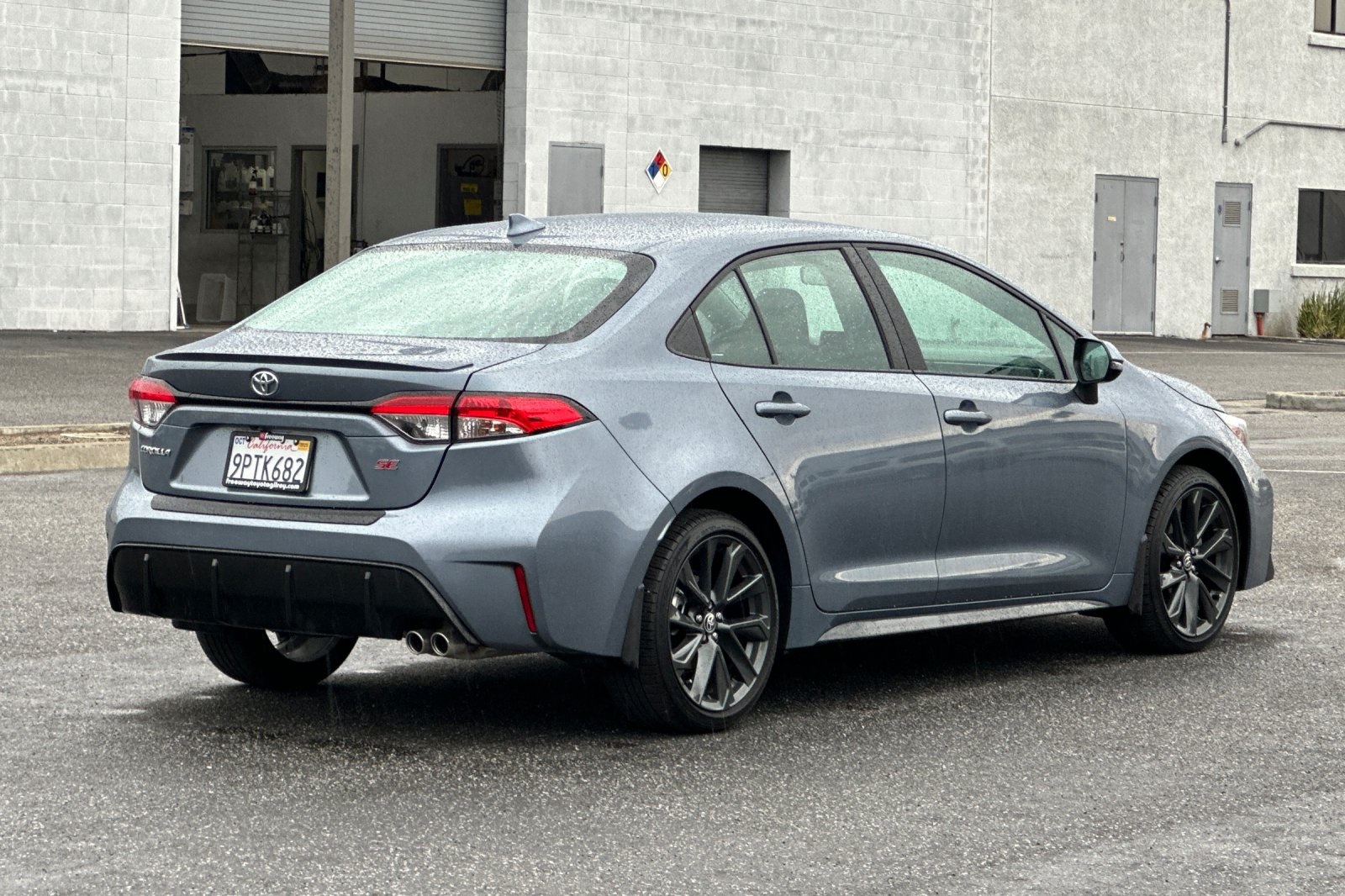 2024 Toyota Corolla SE photo 3