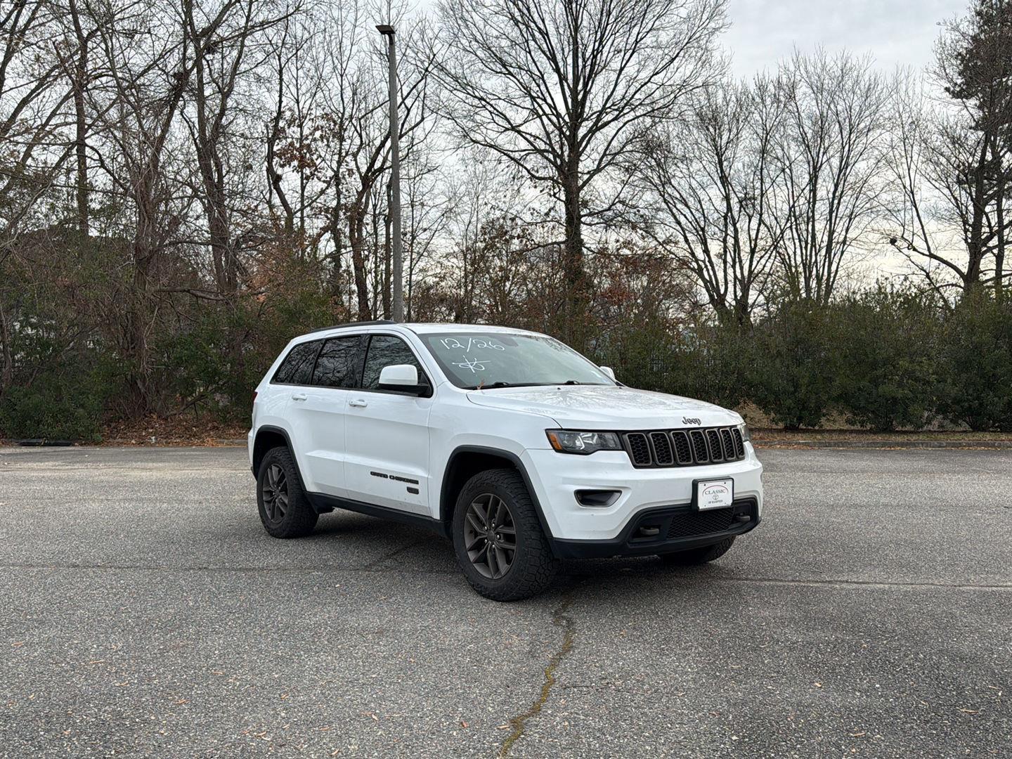 2016 Jeep Grand Cherokee Laredo's photo