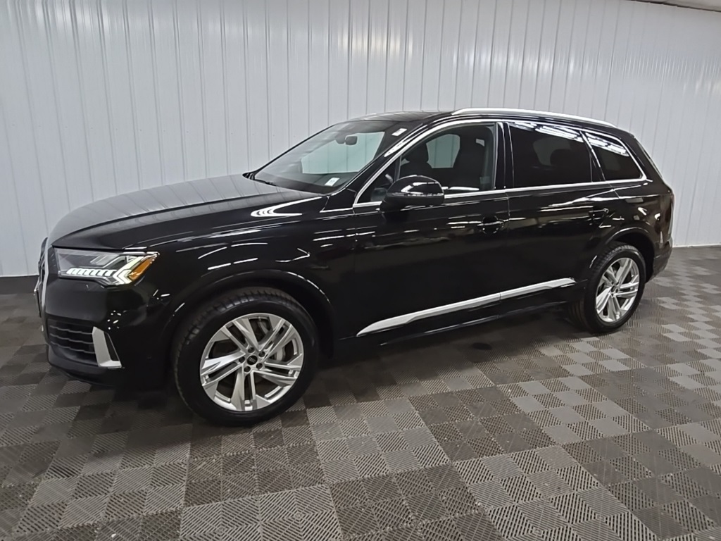 2023 Audi Q7 55 Premium Plus photo 6