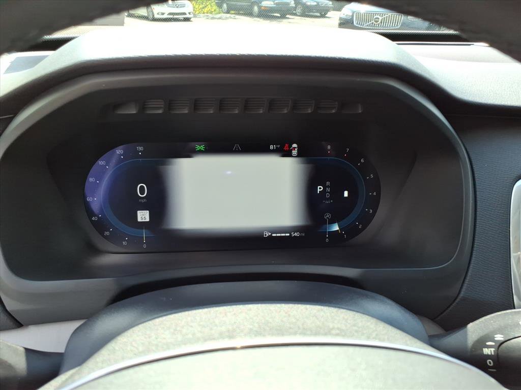 2023 Volvo XC90 Core photo 17