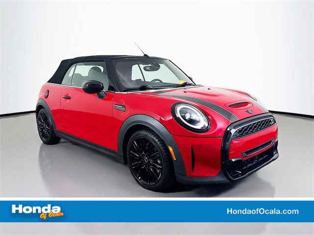 2023 MINI Convertible S's photo