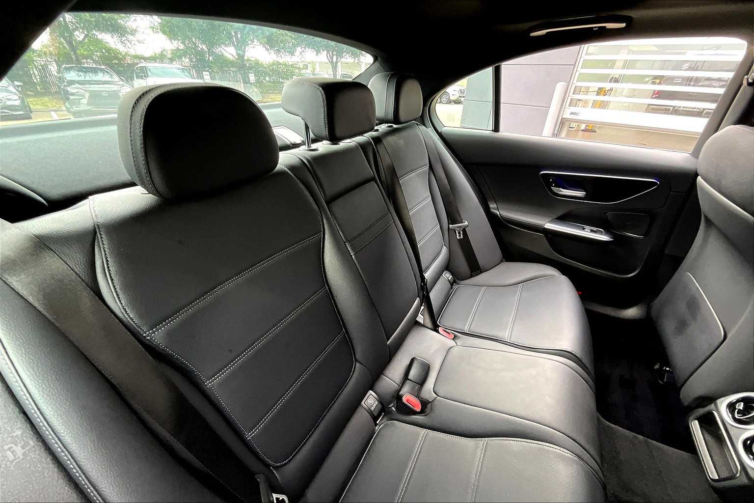 2025 Mercedes Benz C 300 photo 17