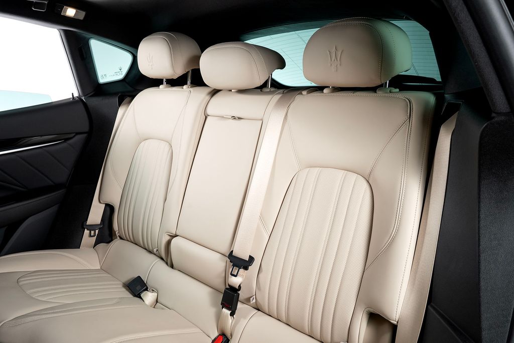 2022 Maserati Levante GT photo 20