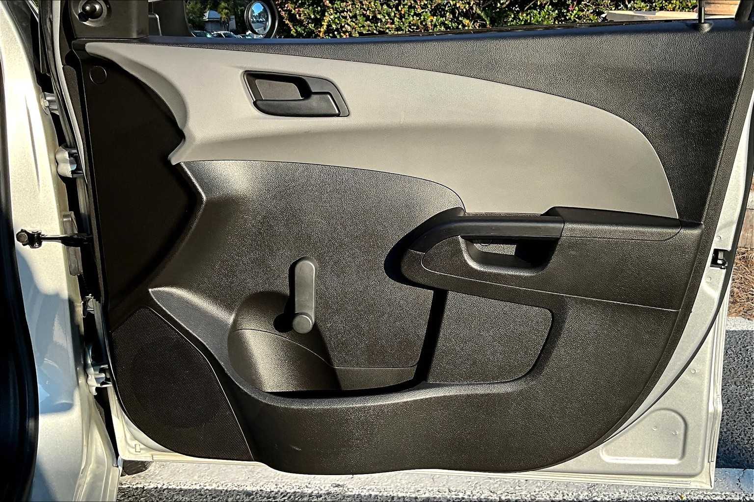 2020 Chevrolet Sonic LT photo 20