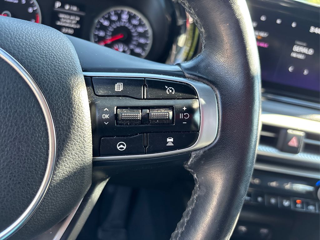 2024 Kia K5 GT-Line photo 27