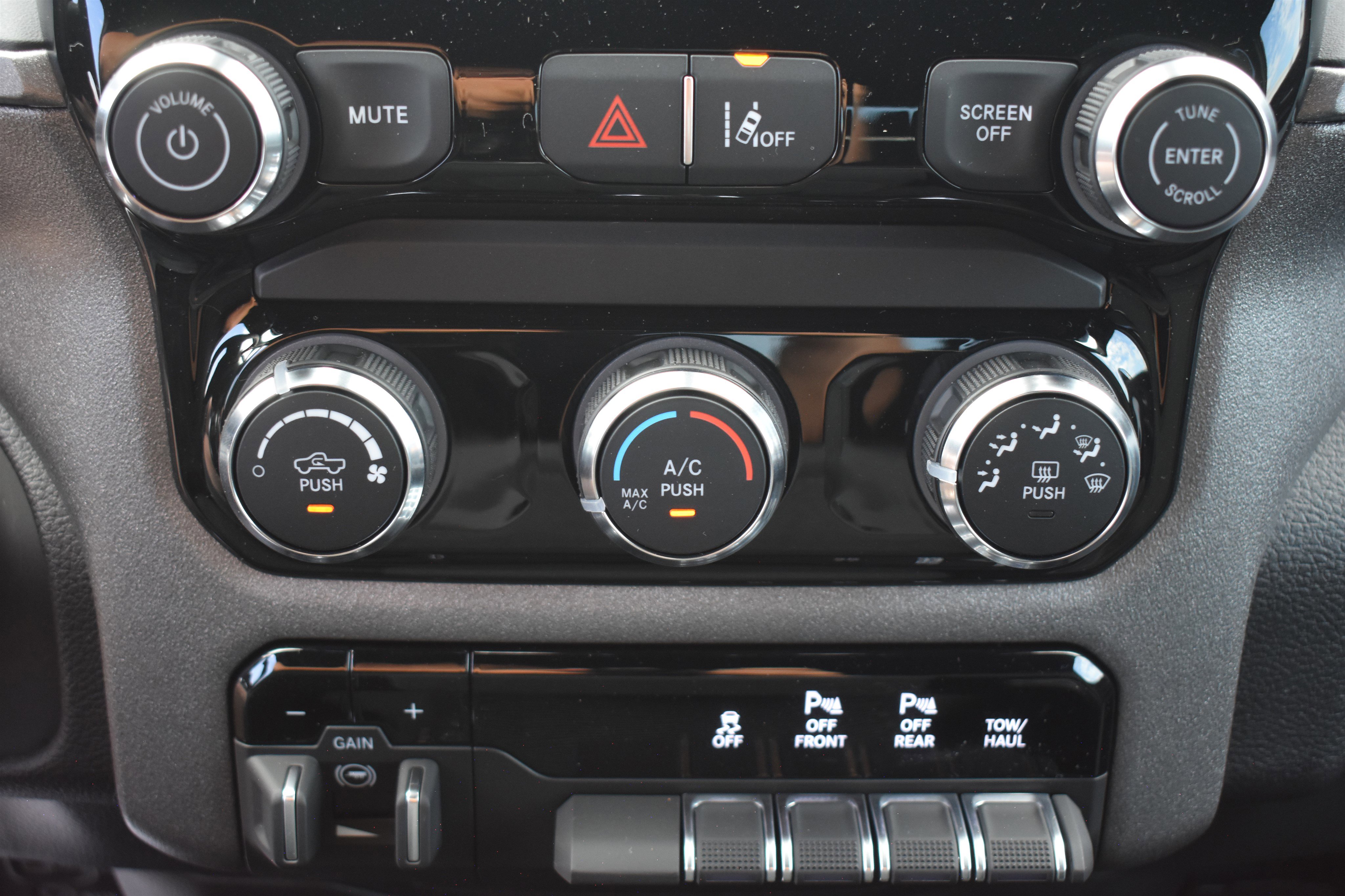 2026 Ram 1500 Warlock photo 14