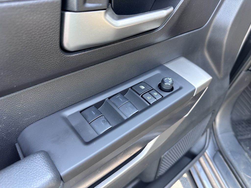 2023 Toyota Tundra SR5 photo 4