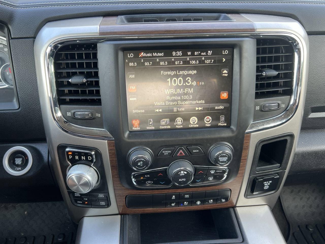 2017 Ram 1500 Laramie photo 14