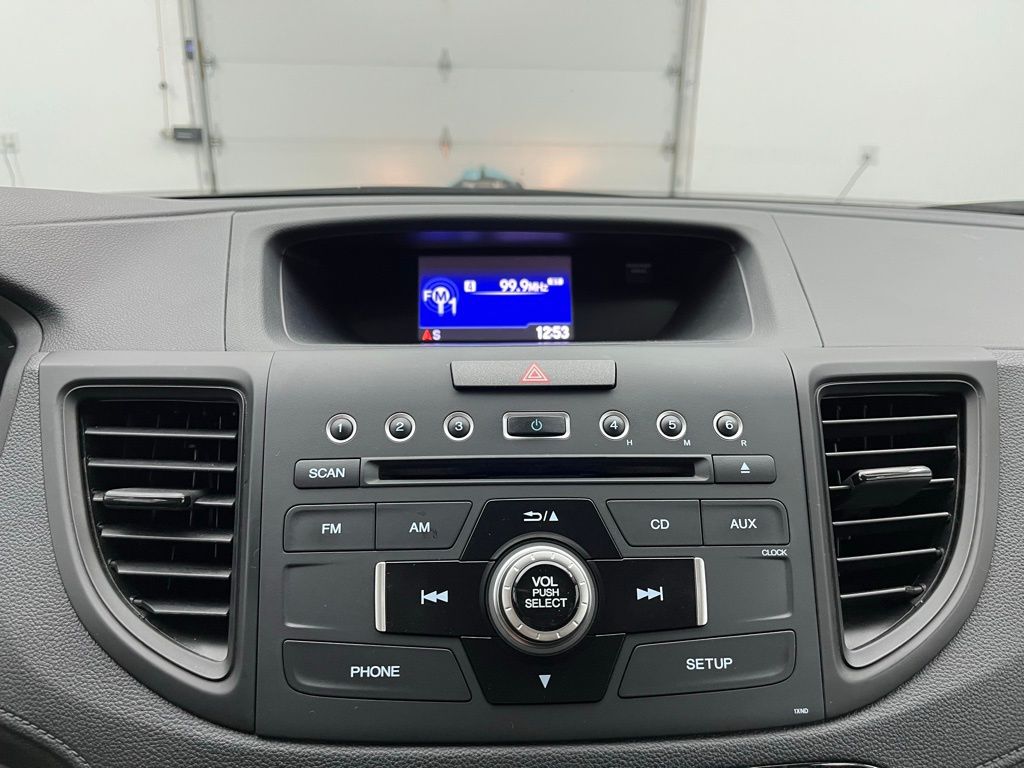 2016 Honda CR-V LX photo 19