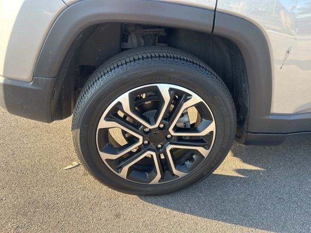 2022 Jeep Compass Limited photo 15