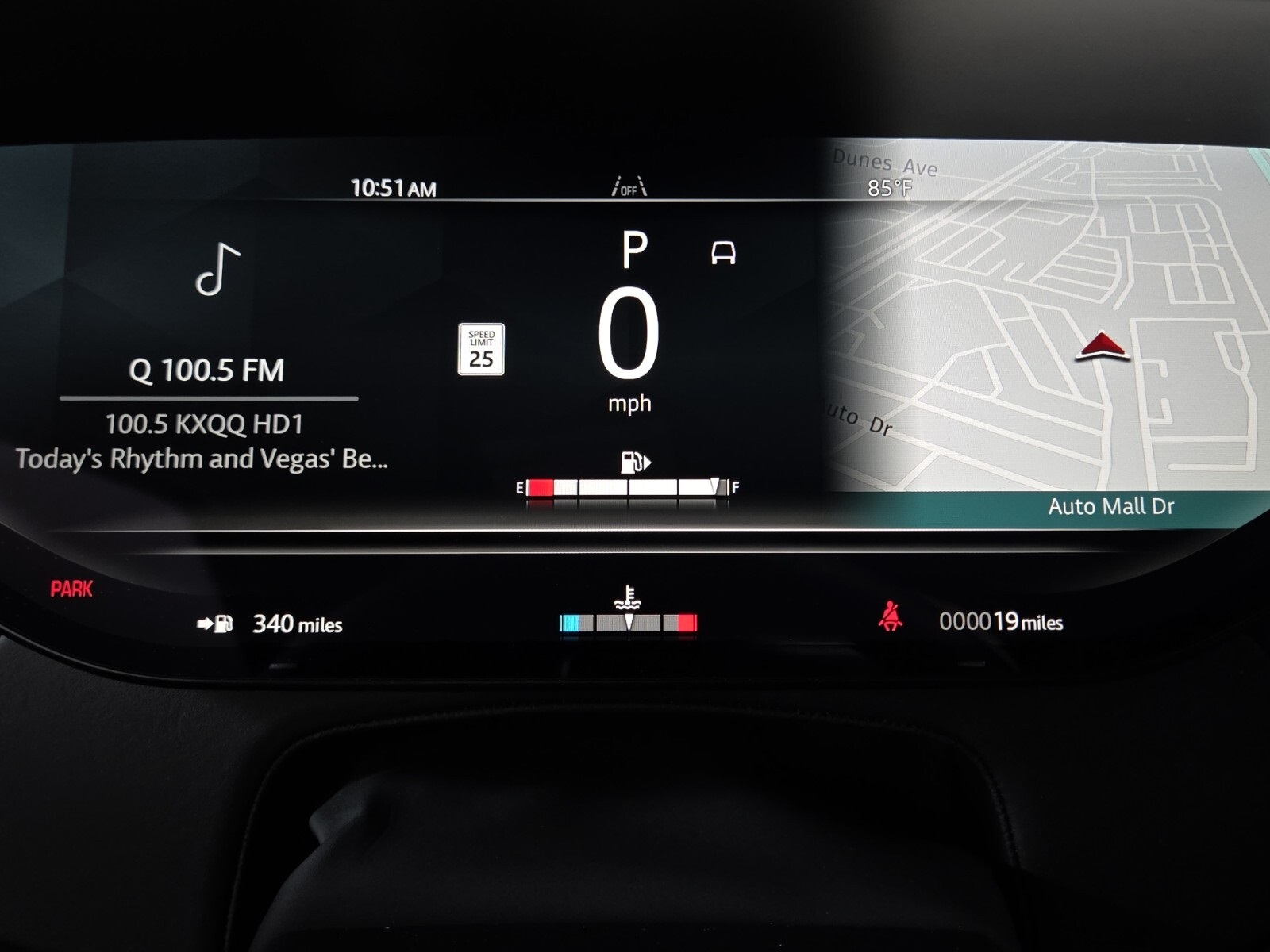 2025 Land Rover Range Rover Sport SE photo 28