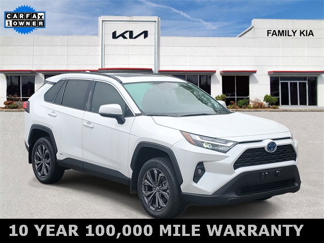 2024 Toyota RAV4 XLE Premium's photo