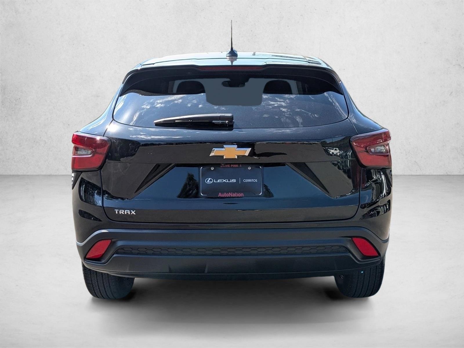 2024 Chevrolet Trax LS photo 6