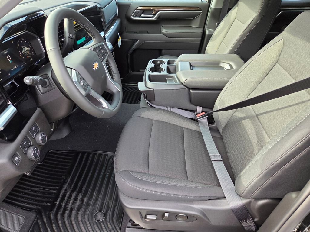 2026 Chevrolet Silverado 1500 LT photo 4