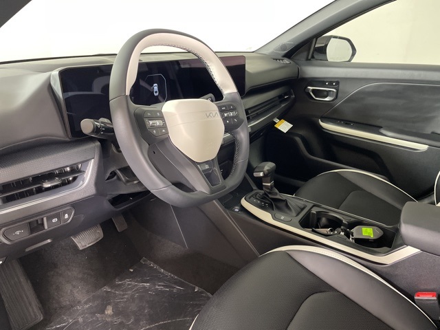 2025 Kia K4 GT-Line photo 19