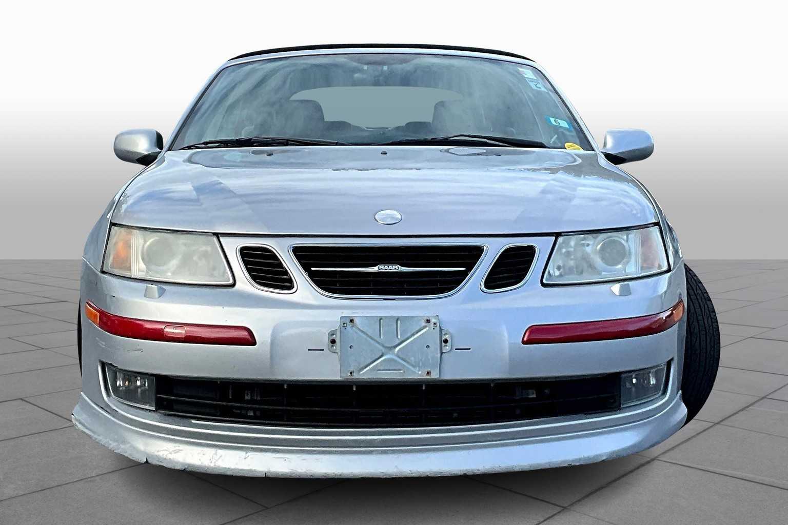 2005 Saab 9-3 photo 2