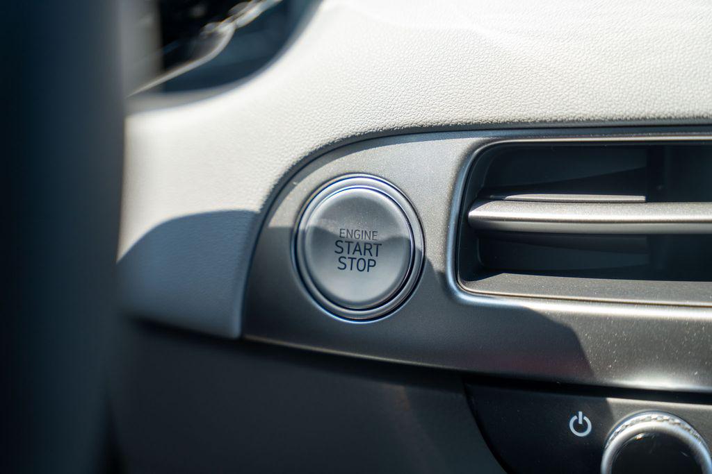 2026 Hyundai Palisade SEL photo 26
