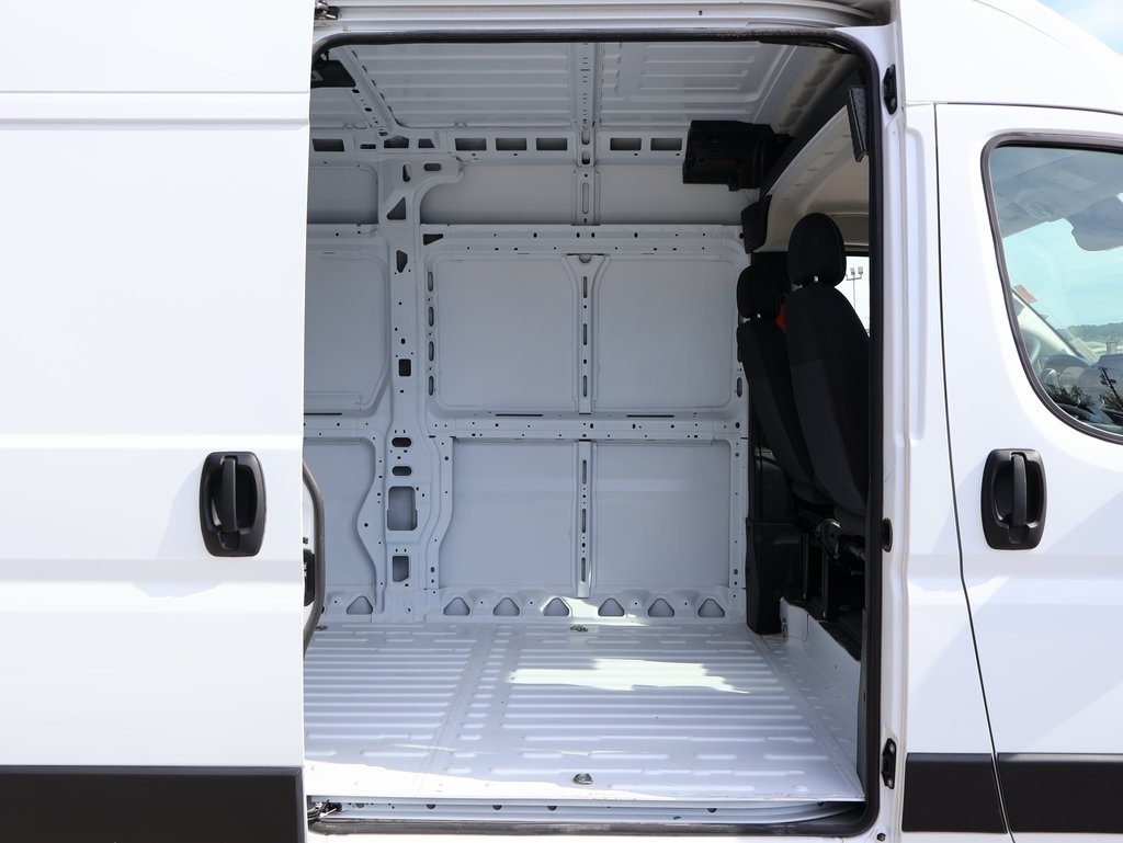 2025 Ram ProMaster 2500 photo 9