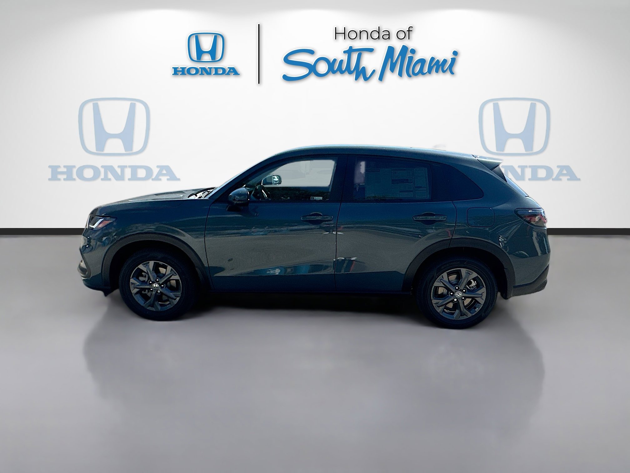 2026 Honda HR-V LX photo 4