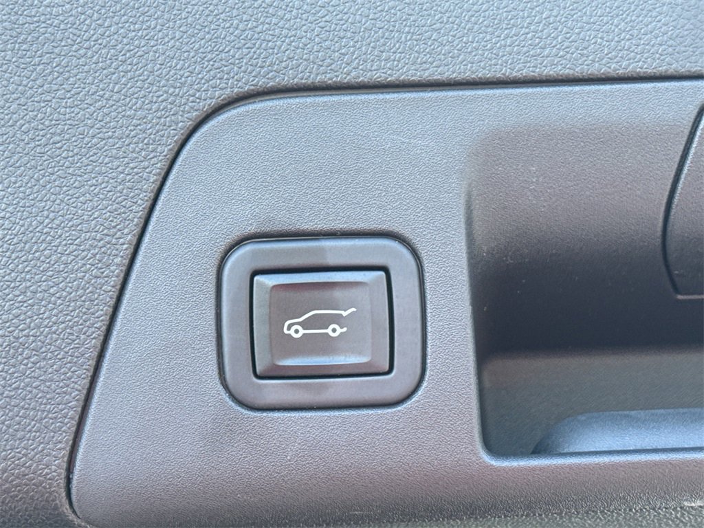 2023 Buick Envision Essence photo 31